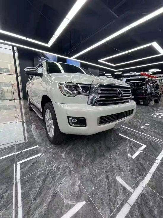 20款丰田红杉7座5.7V8国六排放随时提走