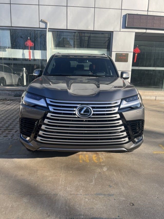 23款雷克萨斯LX600豪华版七座现车在售