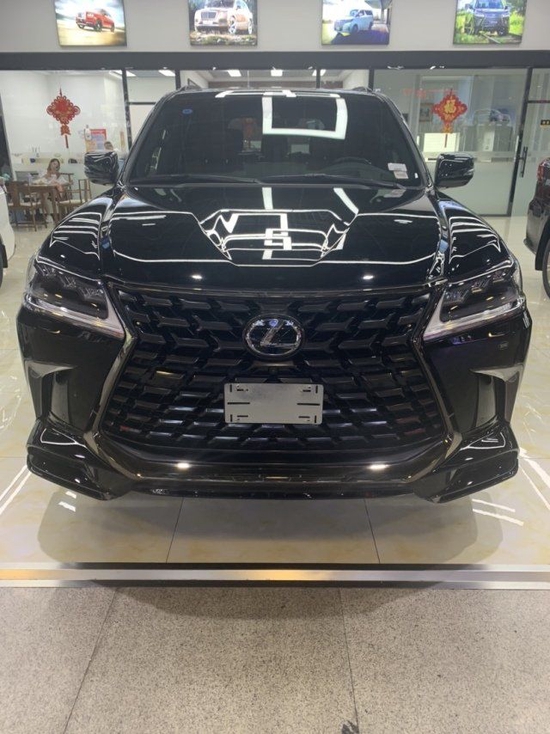 21款雷克萨斯LX570黑曜版西安现车促销