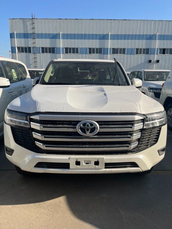 22款酷路泽LC300 4.0起售价80万现车