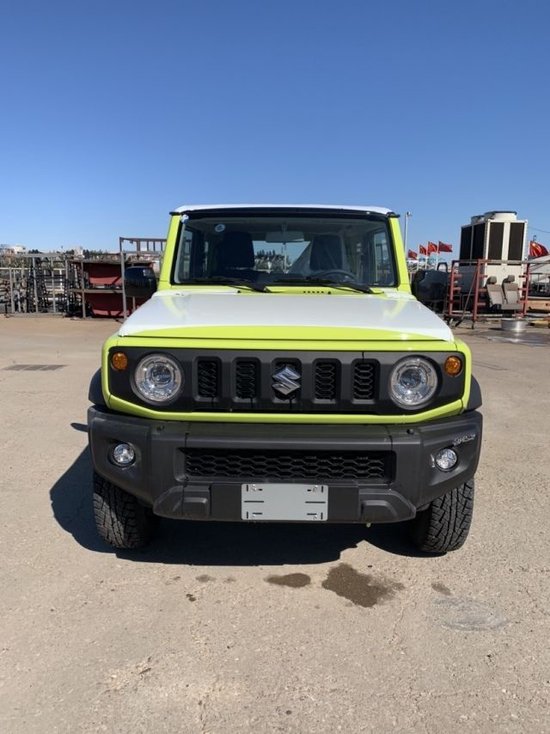 24款铃木吉姆尼1.5自动中东版高配23万