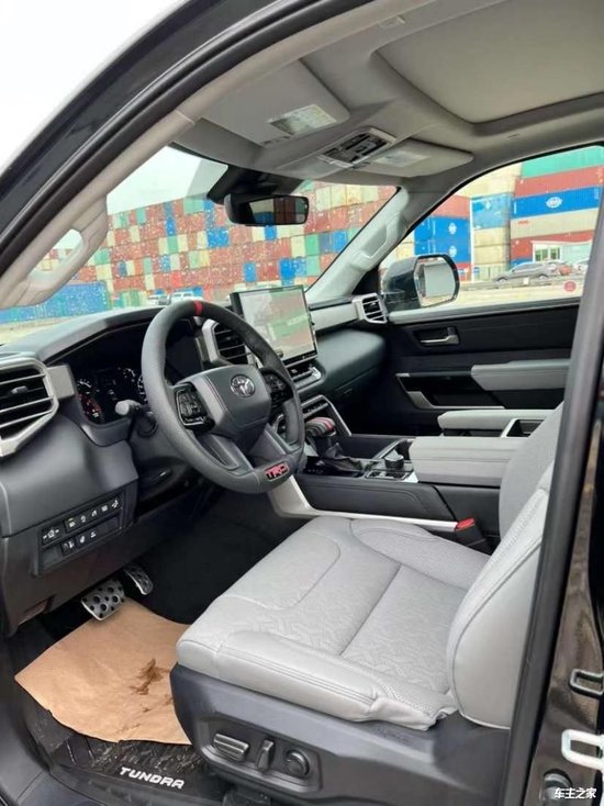 23款丰田坦途3.5TT手续齐2月钜惠40万起