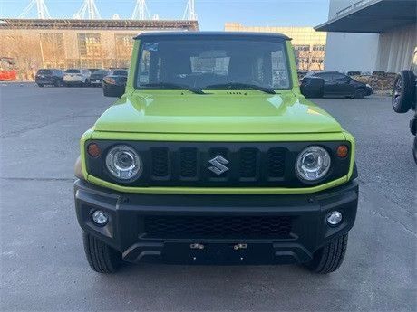 2022款铃木吉姆尼国六现车低配售29万