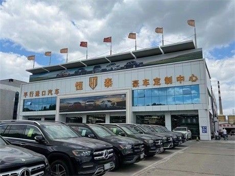 2022款路虎行政标轴清理库存八月优惠