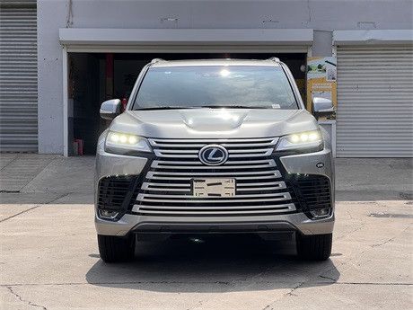 超强越野2022款雷克萨斯LX600港口现车