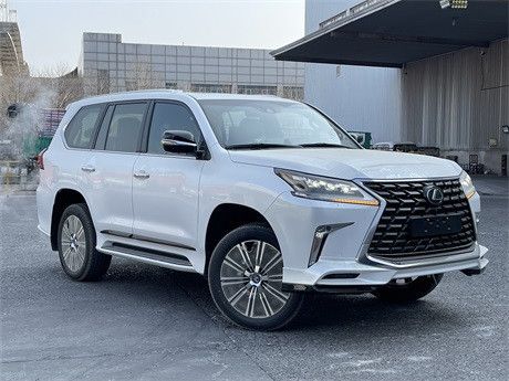2022款雷克萨斯LX570港口现车直涨20万