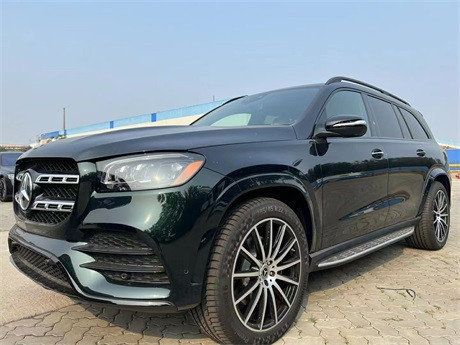 2022款奔驰GLS450全景7座祖母石绿115万