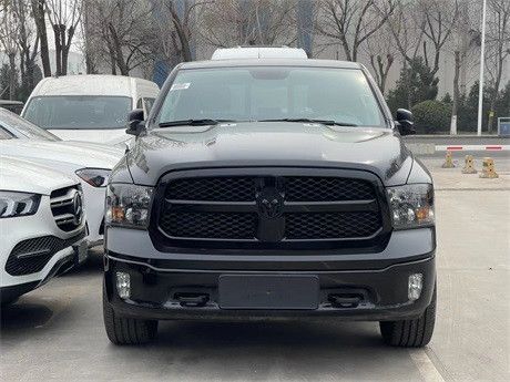 2020款道奇公羊黑曜经典版降价清仓43万