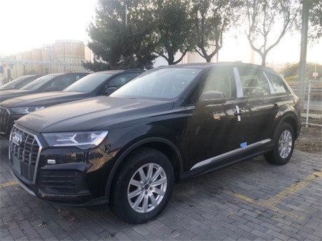 2022款奥迪Q7现车特惠酬宾超低价50万起