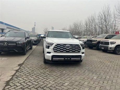 23款丰田红杉混动顶点版现车促销送油卡