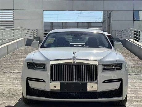 劳斯莱斯古思特长轴版白紫设计师版报价