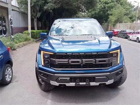 2022款福特猛禽墨版现车90万起配置详情