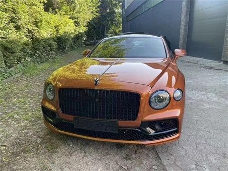 2023款宾利飞驰现车带三年原厂售后质保