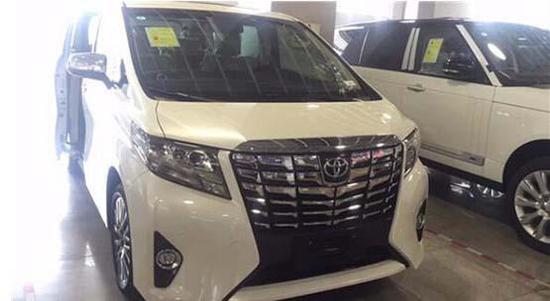 2018款丰田埃尔法最新报价MPV商务必备