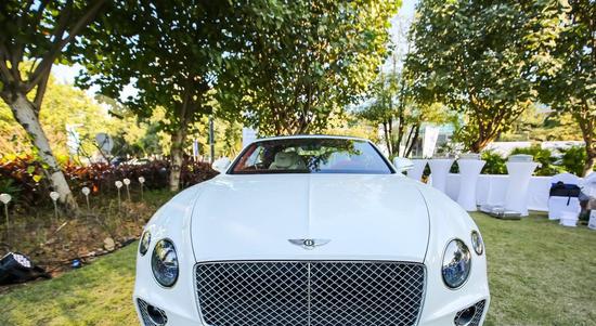 宾利欧陆 奢华与运动完美的结合体