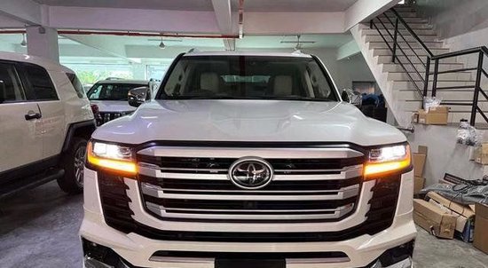 23款丰田酷路泽LC300港口现车报价优惠