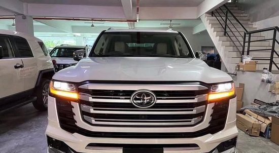 23款丰田酷路泽LC300现车 80万起可分期