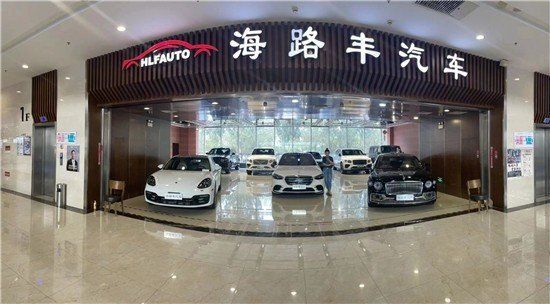 2023款保时捷卡宴铂金版现车仅需101.8万