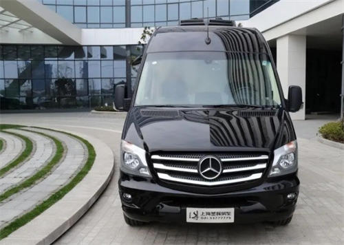 全新奔驰斯宾特柴油四驱平顶现车价格