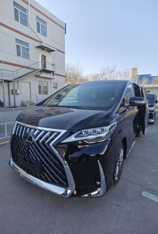 22款雷克萨斯LM350商务车3.5L汽油价格
