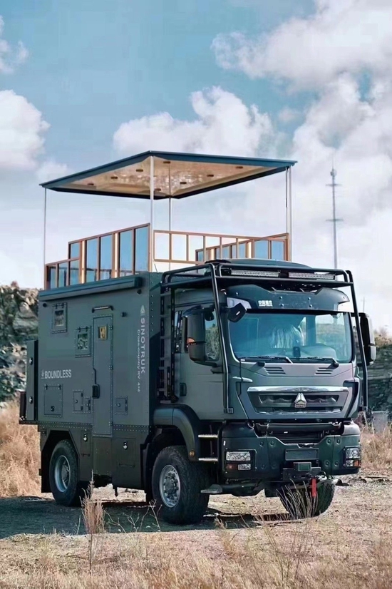 重汽新款4X4越野房车四驱越野房车价格