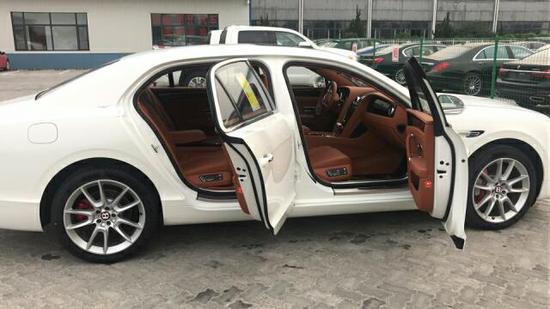 18款宾利飞驰V8S现车没有任何附加费用