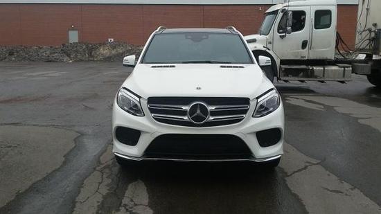 2018款奔驰GLE400现车配置报价抄底出售