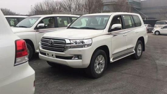 2018款丰田酷路泽4000现车港口最新报价