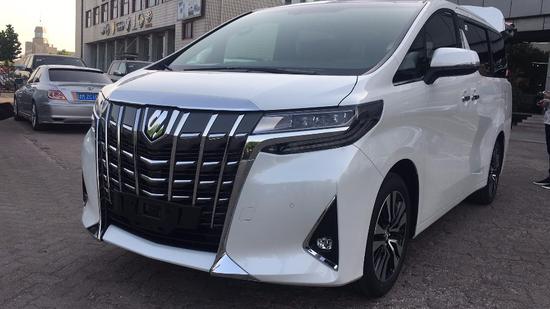 19款丰田埃尔法到店现车销售 全系配置