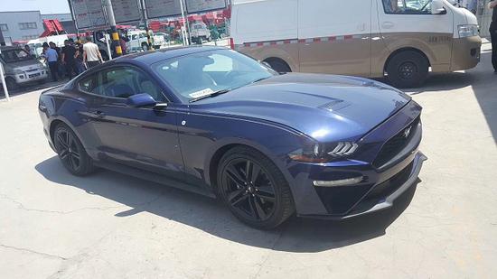 18款福特野马2.3T最帅气的平民跑车最低