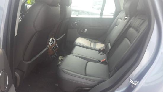 2018款路虎揽胜行政3.0汽油最低配置报价