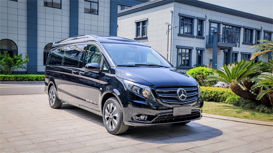 奔驰威霆高顶双开门升级现车年底特惠