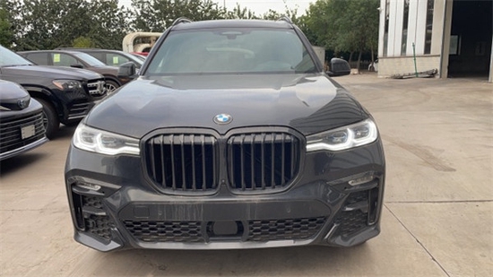 2022款宝马X7M运动卓越豪华配置报价清单