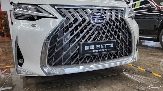 2022款雷克萨斯LM300直降20万可售全国