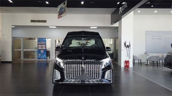 奔驰V260L四座总裁高顶现车价格