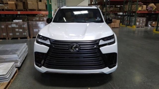2022款雷克萨斯LX600天津港现车优惠充足