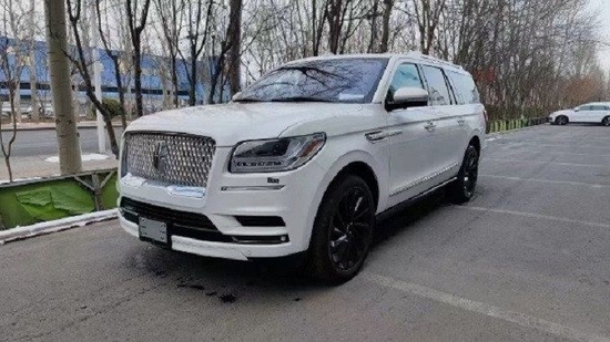 十字标盾豪华大型SUV22款林肯领航员