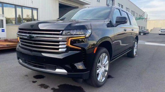 2022款萨博班5.3V8国六现车仅售100多万