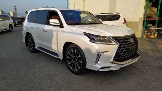2021款雷克萨斯LX570现车最新售价185万