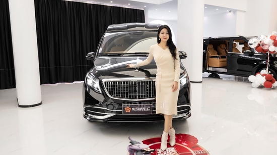 奔驰V260L定制迈巴赫商务车元宵节特价