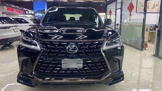 2023款雷克萨斯LX570港口报价首付50万
