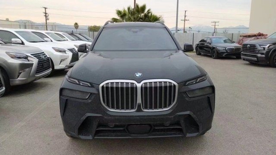 23款宝马X7现车 99万包牌起售价格冰点