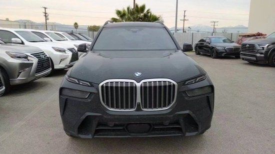 23款宝马X7平行进口现车93万超低价出售