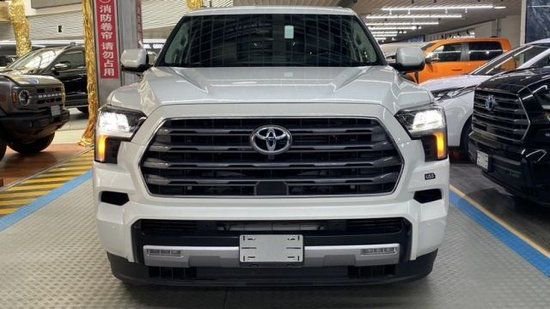 天津港全新改款23款丰田红杉3.5T最低价