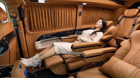 奔驰7座商务车v260价格2023年最新现车