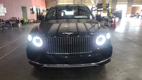 23款宾利添越高配天津自贸区现车优惠