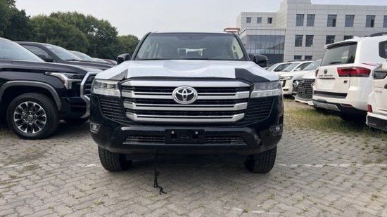 2023款丰田酷路泽LC300 天津港大放价