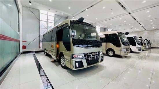 丰田考斯特12座报价12座豪华版配置图片