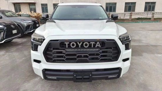 23款丰田红杉3.5混动 全国分期3成首付