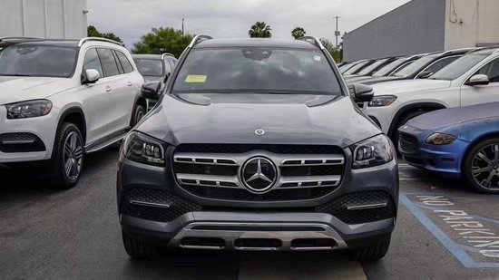 2023款奔驰GLS450港口现车售价110万起